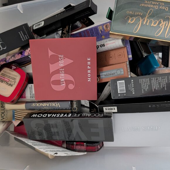 50 Piece Mixed Makeup Lashes Tools Younique It Cosmetics L'Oreal Bareminerals - Picture 6 of 9